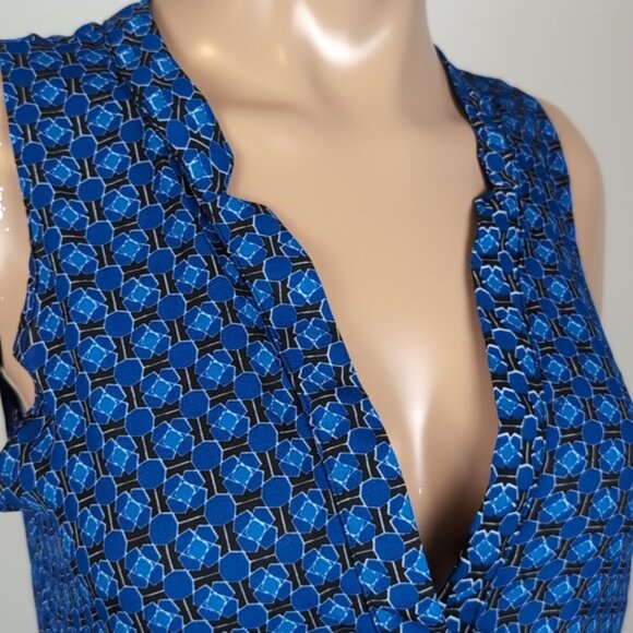3/$20 Gilbert Geometric Sleeveless Top Notched Vneck Pleated Flowy Blouse - Picture 3 of 11